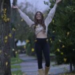 Anusha Dandekar Instagram - And can every other day be like this… 🍂 🫠
