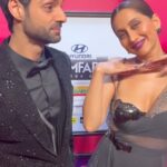 Anusha Dandekar Instagram - Rapid Fire for the 68th Filmfare Awards 2023 streaming only on #jiocinema #filmfareonjiocinema 🩶🩶🩶