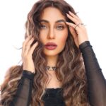 Anusha Dandekar Instagram - Black Pink Typa Girl… 🖤 Ps… can you spot my beauty spot? Shot by: @shruu_t Hair: @mithun.gole