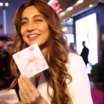 Anusha Dandekar Instagram - Recently attended this beautiful event by @Lancomeofficial at the @mynykaa luxe Churchgate store, Lancôme’s first ever Shop In Shop experience in India. Can’t wait to dive into the world of Happiness with Lancôme with my favourite La vie est belle perfume, Teint idöle ultra wear foundation & the ultimate Génifique Serum along with the other products Try out the beauty tech tools-youth finder shade finder only available at Nykaa #Ad #MakeLifeBeautiful #LaVieEstBelleLancome @lancomeofficial @mynykaa Hair by: @mithun.gole