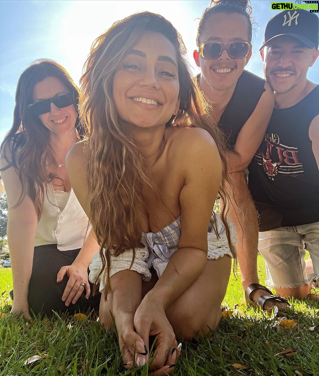 Anusha Dandekar Instagram - Sunshine kids ☀️