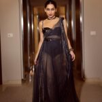 Anusha Dandekar Instagram - Back to Black but never Basic… 🖤🩶🖤 Photos by: @shrutisbagwe Dress: @gavinmiguelofficial @gavinmiguel7 Jewels: @curiocottagejewelry Hair: @hamidahairartis Assisted by: @mithun.gole Management: @hcmediamgmt @hansichika assisted by @muskaan__k Event: @filmfare