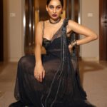 Anusha Dandekar Instagram - Nothing my eyes can’t tell you… are you listening? 🖤🖤🖤 Photos by: @shrutisbagwe Dress: @gavinmiguelofficial @gavinmiguel7 Jewels: @curiocottagejewelry Hair: @hamidahairartis Assisted by: @mithun.gole Management: @hcmediamgmt @hansichika assisted by @muskaan__k Event: @filmfare