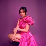 Anusha Dandekar Instagram - Since it’s Barbie season! 🩷🩷🩷 This Gorgeous dress by, @gavinmiguelofficial @gavinmiguel7 👗🩷 Jewels: @curiocottagejewelry Shot by: @shrutisbagwe 📸💛 Hair by: @hamidahairartis 🧡 Makeup & Styling by ME! 🫠 My assistant: @mithun.gole 🩵 Event: @gqindia 🩷 Management: @hcmediamgmt 🩶 @hansichika assisted by @muskaan__k