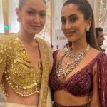 Anusha Dandekar Instagram - It’s true, someone’s inner beauty makes them even more beautiful! @gigihadid all love, so nice to meet you ❤️☀️❤️ #girlcrush 🫠 @nmacc.india 💎