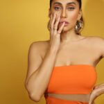 Anusha Dandekar Instagram - Orange squeeze…🧡🍊🧡 Photos: @shrutiibagwe Stylist: @khyatibusa Outfit: @miakee.official Jewelry: @the_bling_girll H&M assistant: @mithun.gole