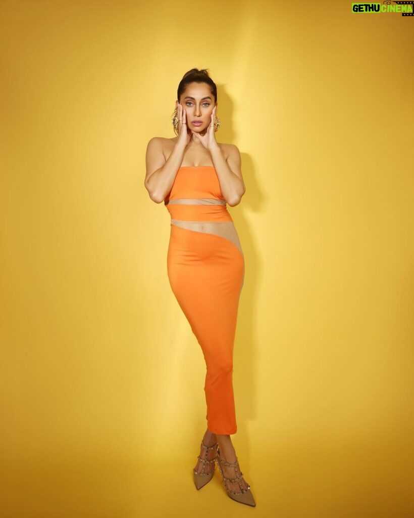 Anusha Dandekar Instagram - Orange peel… 🍊🧡 Photographer: @shruu_t Stylist: @khyatibusa Orange dress - @miakee.official Accessories - @the_bling_girll X @offbeatmediain Hair assisted by: @mithun.gole