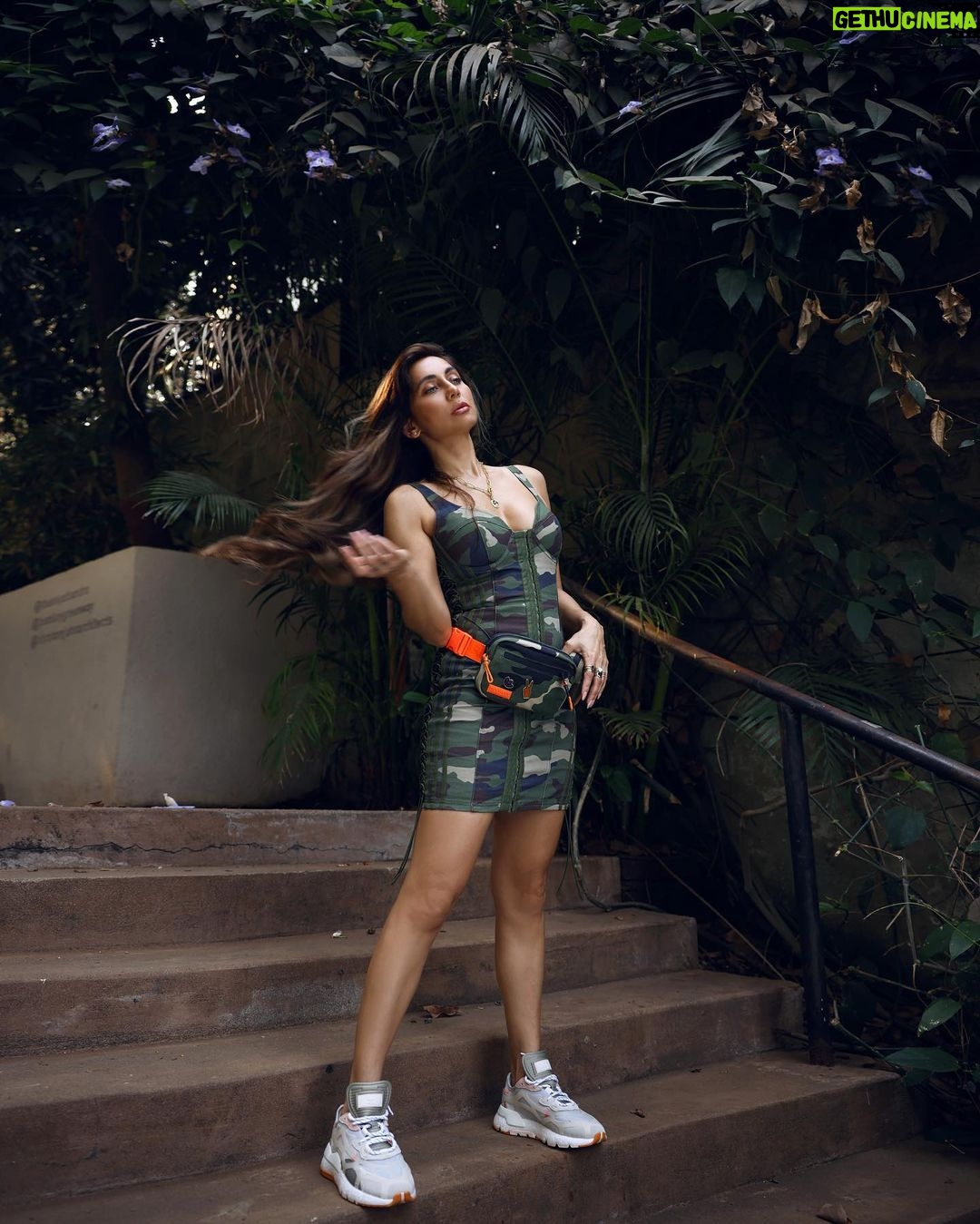 Anusha Dandekar Instagram - You can never lose yourself coz a better YOU is coming through… believe it💚 Createdwithadidas #adidasxIVYPARK #PARKTRAIL @adidasindia @adidasOriginals @weareivypark Photographer: @shruu_t Outfit head to toe: @weareivypark Hair: @nidapatel @watercoloursalon H&M assisted by: @mithun.gole