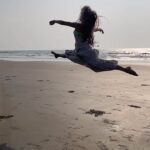 Anusha Dandekar Instagram - Today begins my New Year, 9th Jan 2023… Let it Take My Breath Away… 🤍 Ps. Thankyou for all the love that’s been pouring in since day before, I see you, I feel you, you make it so special and I want to Thankyou from the bottom of my heart… Magic is real🤍🤍🤍