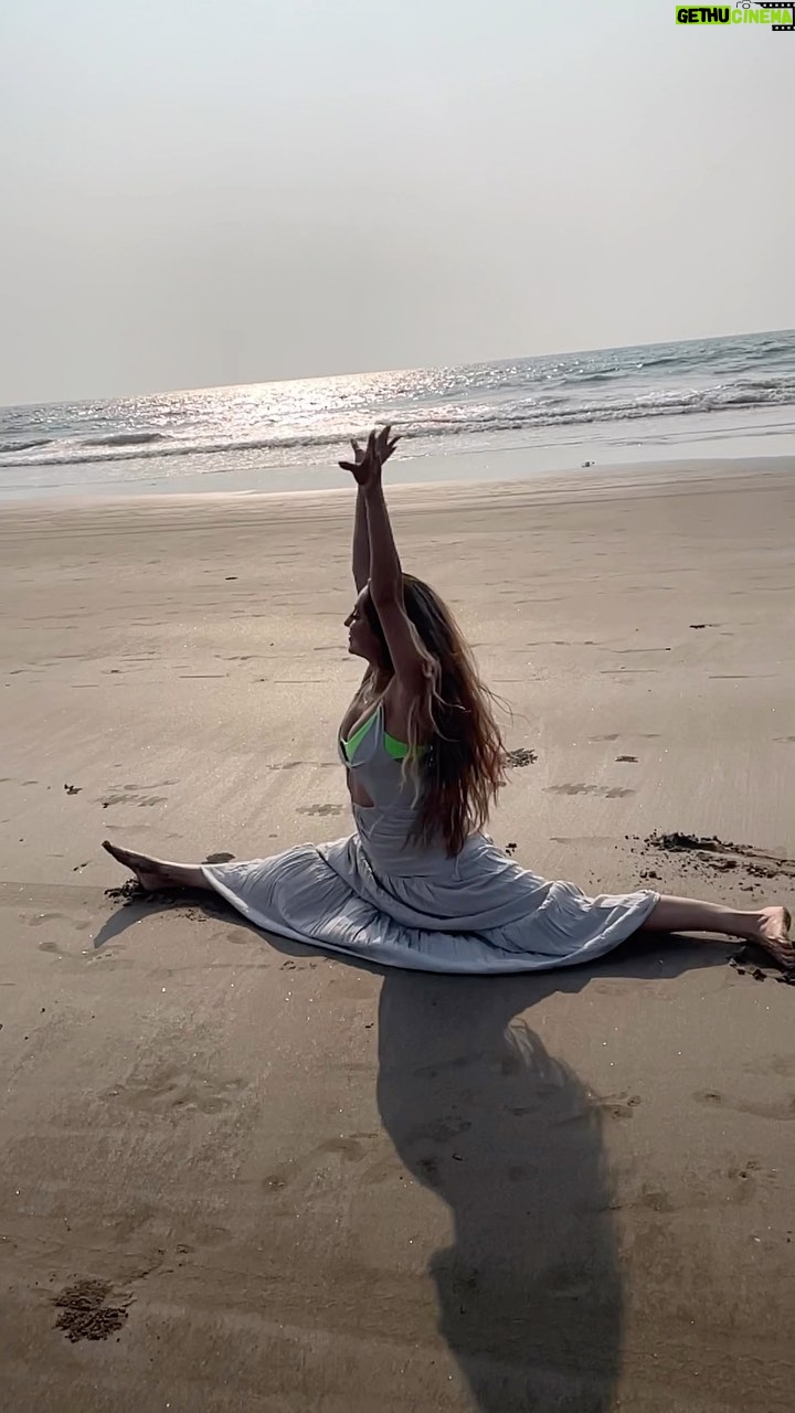 Anusha Dandekar Instagram - My whole mood this 2023… let’s go! 🤍🤍🤍