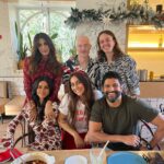 Anusha Dandekar Instagram - My favourite day of the year… when I get to bring my family and friends (old and new) together in one room… and share food, laughter and secret Santa on a budget hehe… it’s been a tradition for so many years now and what’s constant may not be the people but the love that is in the room… ❤️ so grateful. Hope you had yourself a Merry Christmas, hugs and kisses. 🎅🎁❤️🌲