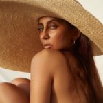 Anusha Dandekar Instagram - #Repost @sashajairam ・・・ @vjanusha ☀️ #tb #sashajairamphotography