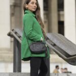 Anusha Dandekar Instagram - You know you love me xoxo 📸: @zingaderanjan Hair by: @mithun.gole Ps. I’ve had this coat for almost 15 years!💚