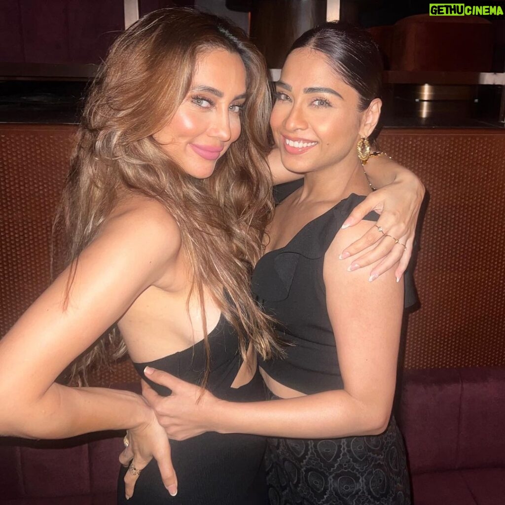 Anusha Dandekar Instagram - Appreciation post… 🥹 👭🏽 So many people come into your life for a bunch of reasons… And then there are those who, No matter what happens… Are just magical! ✨ Life will keep moving, you never see each other or you could meet everyday, you don’t speak for months or you can speak for hours, you feel SAFE and at home no matter how far away or face to face. Hugging them or just holding their hand is therapy. Their loyalty is in their actions without needing to say a word. They make you laugh, you aren’t afraid to cry, you are never judged and they are always cheering for you! Even if you are silently not feeling okay, knowing you have that person, is enough for you to get through things coz you must be doing something so right to deserve them. That is what Samita is…The most incredible human I know. I was with her yesterday because I thought she needed me, little did I know how much I need her. She fills my heart and soul. My heart feels so full being in her presence because to know her is to know genuine love. Thankyou for being my friend my Samu, I am so lucky to have you. I just wanted to let you know incase I hadn’t lately. ❤️❤️❤️ Ps. And as beautiful as she is inside, look at her! Trust me I’ve seen a lot more ( get over it we are girlfriends) and she’s insanely HOT! 🔥😍
