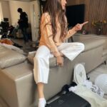 Anusha Dandekar Instagram - Sets set my heart on fire… 🧡🧡🧡 Yes I know I have an unusually long finger 👈🏽🫠