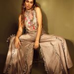Anusha Dandekar Instagram - Ruwa Naari 👑 Boho Diwali vibes in @payalsinghal 🪔 ✨ Shot by: @shrutisbagwe Jewels by: @curiocottagejewelry Hair by: @mithun.gole & #priti