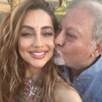 Anusha Dandekar Instagram - Diwali at home was a first and last… But the BEST EVER! The perfect way to start the new year… my heart is so so full, so grateful. Blessings on blessings to you all… ❤️🪔❤️