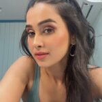 Anushka Kaushik Instagram - Putting an end to this trend🥲 . . . . @designmachinesuitslive but definitely love ur confidence & designs . . #irritated #trendingreels #trendingaudio #trendingtopic #mystyle #explorepage #anushkakaushik Mumbai, Maharashtra