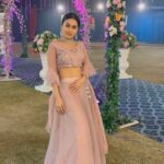 Anushka Kaushik Instagram - Yet another wedding season of making reels not rishtas 🥲😅 . . . 👗: @binita_budathoki 💎: @natrajjewellersldh 📸: @allaboutnehasood . . #weddingseason #weddingdress #weddingoutfit #dressedup #fashionmodel #beautifulgirls #ootdfashion #ootdindia #lehnga #friendswedding #anushkakaushik