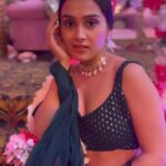 Anushka Kaushik Instagram - ये सारे श्रिंगार सिर्फ़ तेरे लिए feels ❤️ . . . #weddingdress #ootd #outfitoftheday #weddingready #weddingseason #friendzone #explorepage #anushkakaushik