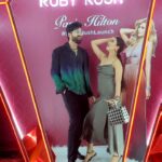 Anushka Kaushik Instagram - Crazzy time with this new mad friend I made at @parishilton private party in Mumbai !! @reel_anushka so glad to meet you 🤗 . . Wardrobe : @labeljunaidshirazi 👓 : @dbeyewear Stylist : @charvistyles 📍: @stregismumbai . . . #DarasingKhurana #AnushkaKaushik #ParisHilton #Fashion St. Regis Hotel