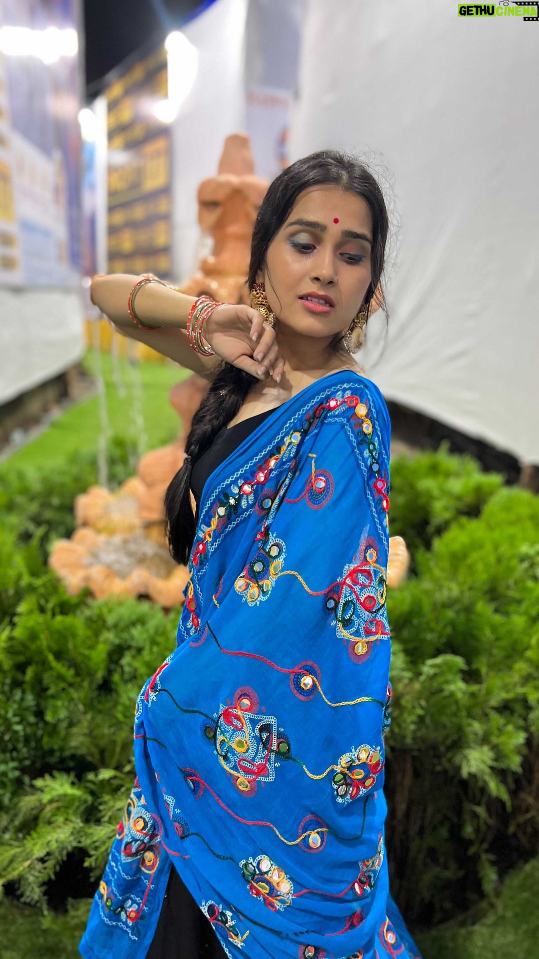 Anushka Kaushik Instagram - बहुत बहुत दिनो बाद ऐसे नाचकर जब साँस रुकी तो खुद को ज़िंदा महसूस किया 😍🤩🙏 . . . . Special thanks to @hetalgada19 (forever love ❤️) . . . #navratri #jaimatadi #om #garba #garbanight #weekendvibes #besttime #besttimeoftheyear #anushkakaushik #dancevideo #korakendra #korakendranavratri #korakendragrounds Korakendra Navratri Naidu Club