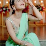Anushka Kaushik Instagram - The feminine urge to get more compliments for sari🥶 . . 📸 : @mandeepsingh_photography 👗: @bhagya_shree_gupta . #saree #sareelove #sareefashion #sareelover #indianoutfit #indianoutfits #weddingwear #anushkakaushik