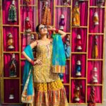 Anushka Kaushik Instagram - Aaj haldi me thoda namak add karte hue 😝 . . . . . . . #patola #weddingwear #weddingevent #weddingideas #weddingoutfit #weddingoutfits #outfitideas #outfitpost #ootdstyle #ootdfash #ootdfashion #ootdindia #yellow #yellowdress #haldi #haldiceremony #salty #AnushkaKaushik Bravura Gold Resort