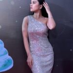 Anushka Kaushik Instagram - A dream 💭 . . . . Mua: @upasana.chh__ ❤️‍🔥 Outfit: @kritikkaavasthi 💋🕉️ Heels: @bhagya_shree_gupta 🥹💃 . #dreamers #dreamer #dreaming #itaawards2022 #dressup #glittermakeup #dressed #bestdressed #showtime #anushkakaushik Film City