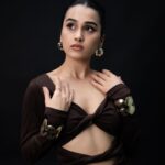 Anushka Kaushik Instagram - Practicing to be your anime girl 👧 . . . Wearing- @zaamo.official @emprallofficial 👗 Styled by- @ruchitasharma27 💃 HMU by- @upasana.chh__ 💄 Captured by- @anshul.varshney_ 📸 Studio by - @filmygyan Supported by- @mdaftabk 🤗 . . . #photoshoot #photooftheday #photoshooting #photoshootidea #animegirl #boldshoot #boldgirl #studioshoot #studioshooting #anushkakaushik