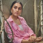 Anushka Kaushik Instagram - Nahi pata kya chahiye . . . . #lostinmythoughts #sadness #introvert #classygirl #selfobsessed #independent #selflove #anushkakaushik Mumbai, Maharashtra