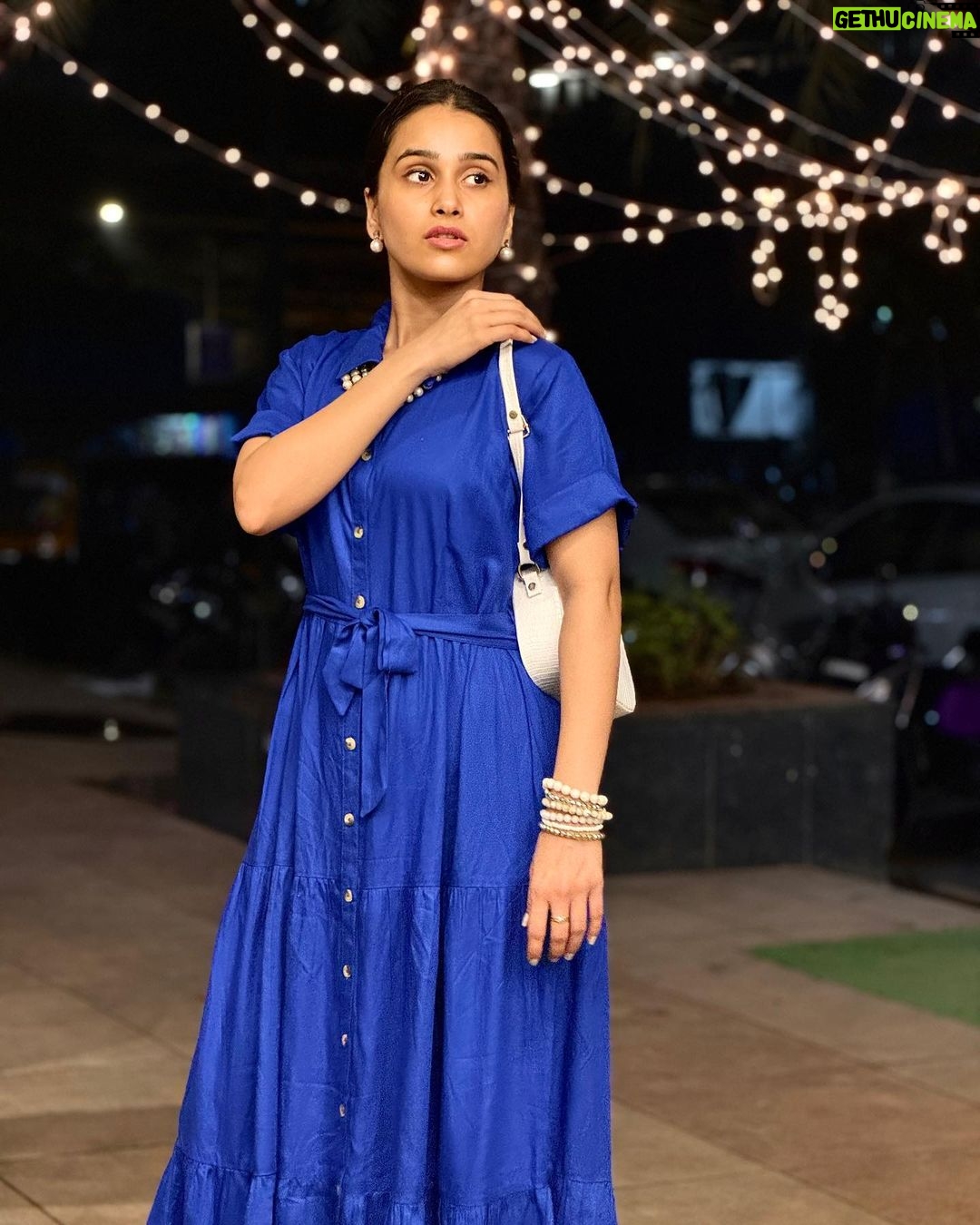 Anushka Kaushik Instagram - Christmas comes early when your friends become ur Santa 🤶 . . . . Outfit: @zaamo.official @thesuwastore . . #christmas #westernfashion #outdoorlife #friendship #friendsforever #anushkasharma #anushkakaushik Mumbai, Maharashtra