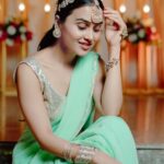 Anushka Kaushik Instagram - The feminine urge to get more compliments for sari🥶 . . 📸 : @mandeepsingh_photography 👗: @bhagya_shree_gupta . #saree #sareelove #sareefashion #sareelover #indianoutfit #indianoutfits #weddingwear #anushkakaushik