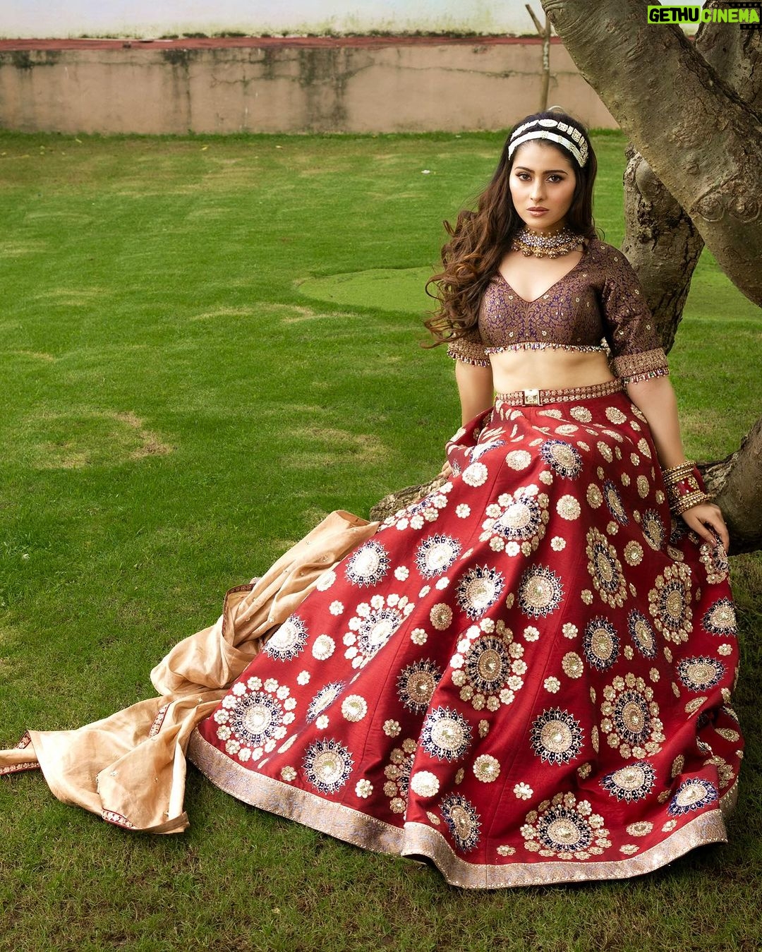 Aparna Dixit Instagram - Last ones from this look πΉ . Shoot Concept & Creative Direction: @thebridesofindia @mansidhanak Hair & Makeup by: @makeupbypompy Makeup products: @nourrbymallikabhat On set styling: @stylebysugandhasood Location: @westinmumbaipowai π Outfit: @rockystarofficial Jewellery: @rimayuO7 Photography by: @harshphotography11 Production: @mansidhanak @vinavb @akshitsmehta