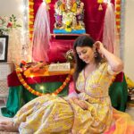Aparna Dixit Instagram - 3 blissful days 😇🙏🏻🌸 #ganpatibappamorya