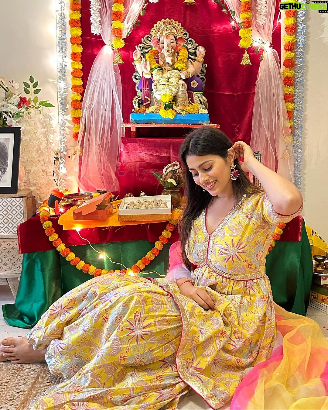 Aparna Dixit Instagram - 3 blissful days 😇🙏🏻🌸 #ganpatibappamorya