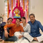 Aparna Dixit Instagram - 3 blissful days 😇🙏🏻🌸 #ganpatibappamorya
