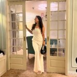 Aparna Dixit Instagram - Can’t ever go wrong with white 🤍 Colombo, Sri Lanka
