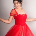 Aparna Dixit Instagram - For Lokmat most stylish awards 2023 ✨ . . Outfit @datetheramp Styled by @yourstylistforever Outfit PR @littlepuffsofhappiness Earrings @putstyle07 Makeup @smitartist Hair @nidhiiigada Clicked by @sagarfilms194 Studio @s3.mumbai