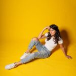 Aparna Dixit Instagram - Caption this! . . HMU @makeupstorybyroma Clicked by @sagarfilms194 Studio @s3.mumbai