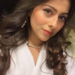 Aparna Dixit Instagram - Selfies >>>>> Felt cute might delete later.
