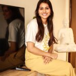 Aparna Dixit Instagram – Home is not just a place, its a feeling. 🏠 
Duratser X Aparna Dixit

#furniture #livingroom #decor #minimalist #warmtones #happyhome