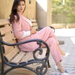 Aparna Dixit Instagram – Train your mind to have more faith than fear. ✨
.
Shot by @shutterjuicestudio 
Wearing @shop.dlanxa 
Styled by @styling.your.soul