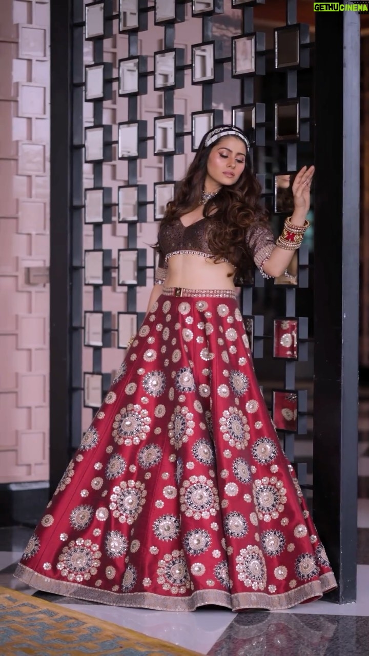 Aparna Dixit Instagram - Iiiissshh💗 Any body here with bairi piya😉 Shoot Concept & Creative Direction: @thebridesofindia @mansidhanak Makeup by : @mallika_bhat Hair by: @makeupbypompy Makeup products: @Nourrbymallikabhat On set styling: @stylebysugandhasood Location: @westinmumbaipowai 📍 Outfit: @rockystarofficial Production: @mansidhanak @vinavb @mehtaakshit Videography by: @craftingemotions Jewellery: @rimayuO7 The Westin Mumbai Powai Lake