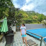 Aparna Dixit Instagram – The simple life.🏔️♥️🧘‍♀️
Just few close friends, fresh air, happy thoughts and a lot of laughter. Andretta, Himachal Pradesh