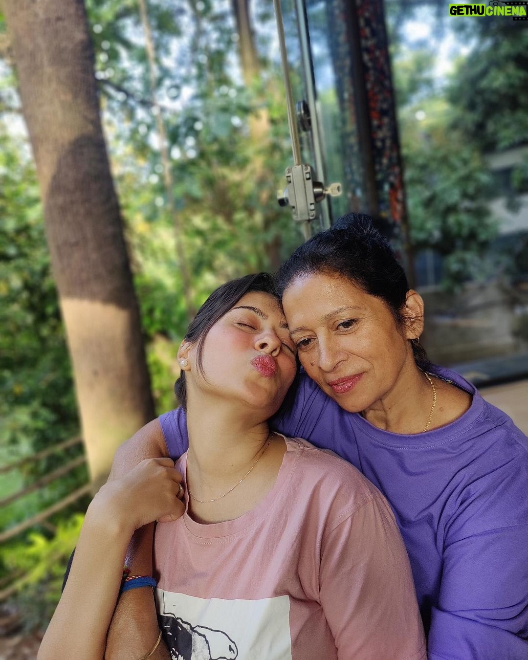 Aparna Dixit Instagram - Mera rab, mera sab Meri maa ♥️ @geeta6006
