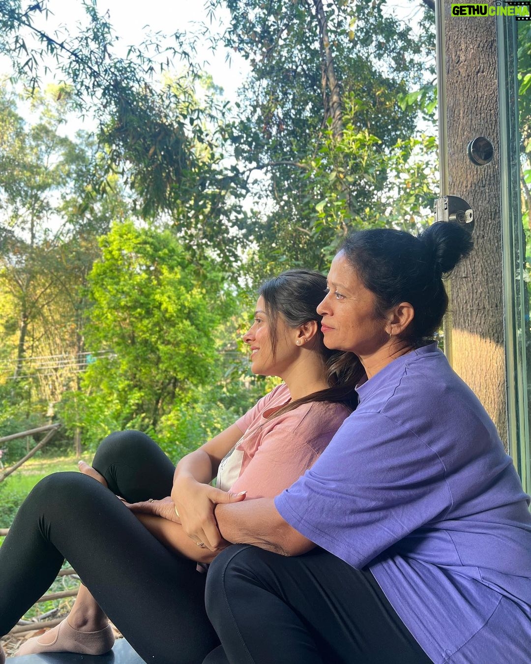 Aparna Dixit Instagram - Mera rab, mera sab Meri maa ♥️ @geeta6006