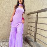 Aparna Dixit Instagram - Are re are banta hai toh Ban jaye afsana 💜 🎵 . . Wearing @thechikanlabel