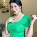 Aparna Dixit Instagram - Back to the gram life 💚