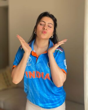 Aparna Dixit Instagram - We ready 🇮🇳 
All the best to our team 🧿♥️
With you in it 🫶🏻
Jai Hind

#worldcup2023 #worldcupfinal #india #indiancricketteam